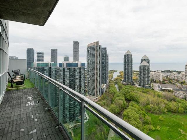 House for rent in Etobicoke—Lakeshore, Toronto