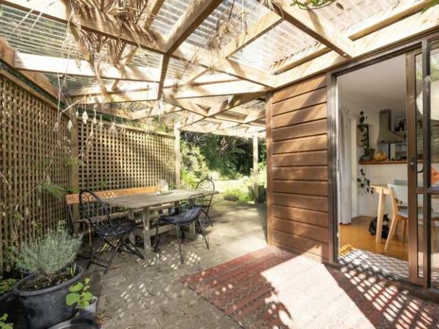 House for sale in Oratia
