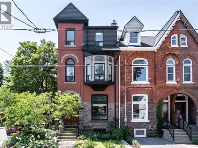House for sale in Ancaster, Ontario
