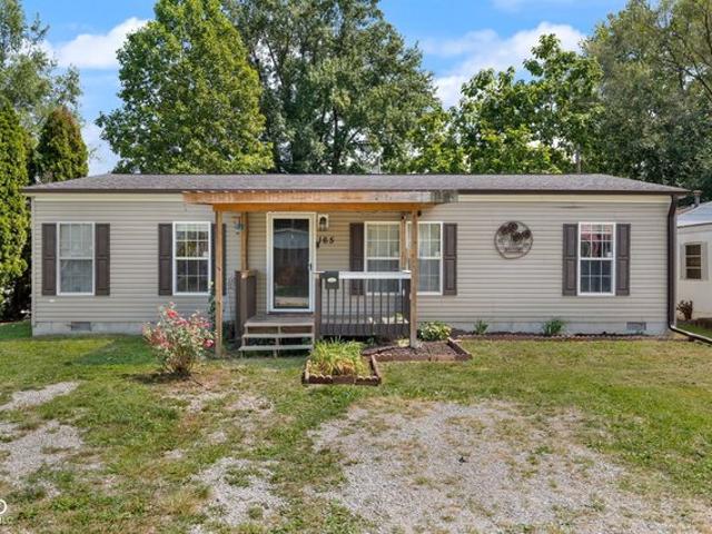 House for sale in Scottsburg, Scott County