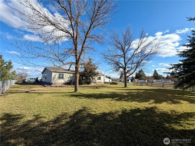 House for sale in Creston, Washington