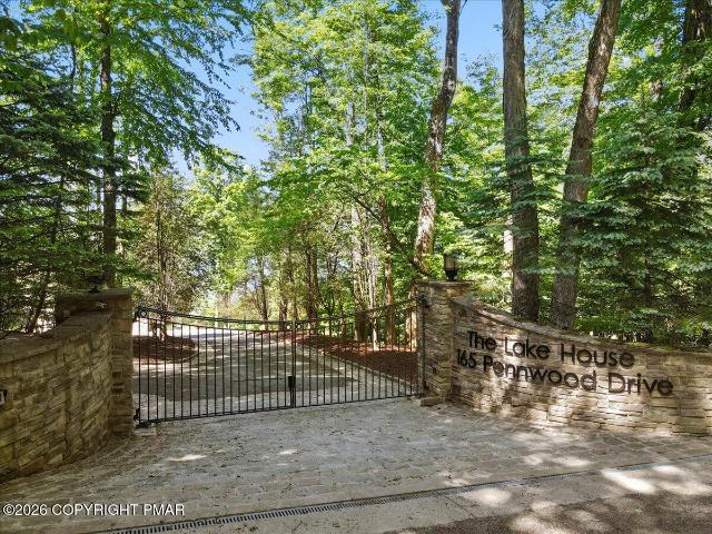House for sale in Greentown, Pennsylvania