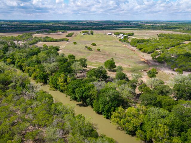 House for sale in Kenedy, Texas