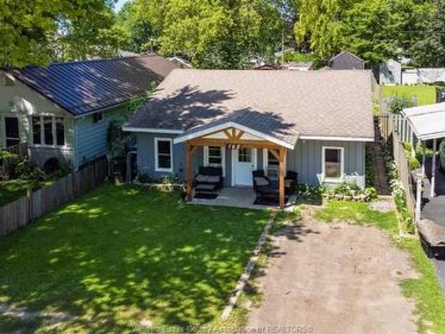 House for sale in Essex, Ontario