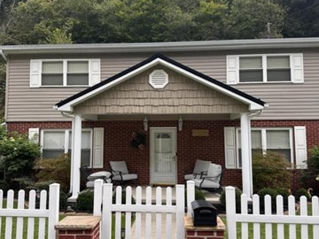 House for sale in Hagerhill, Kentucky