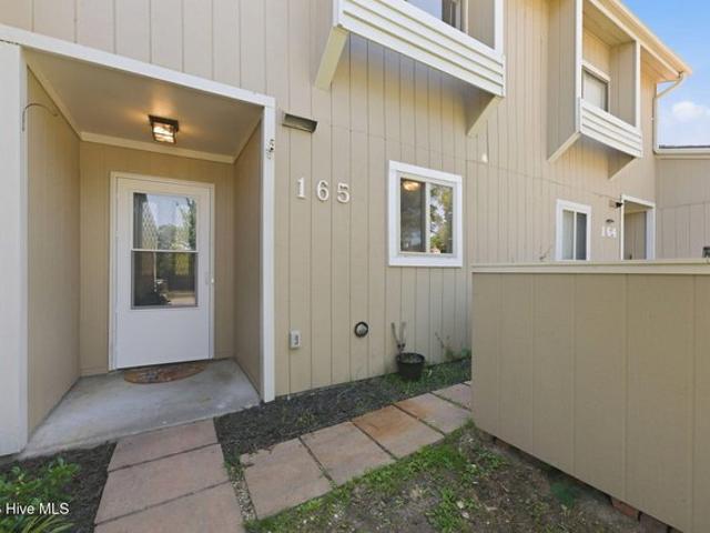 Townhouse for sale in New Bern, North Carolina