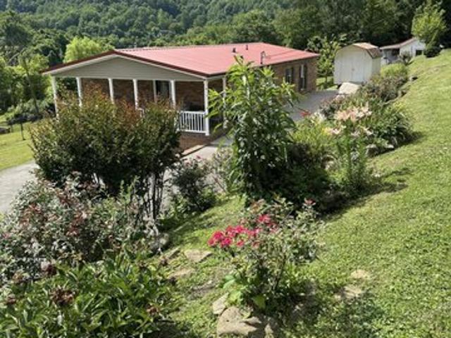 House for sale in Pineville, Kentucky