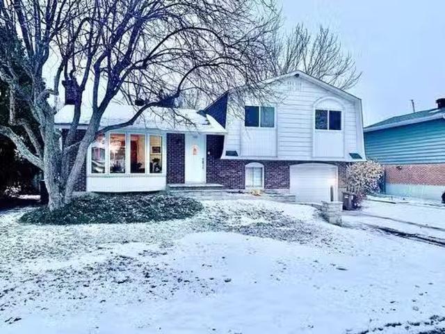 House for sale in Dollard-des-ormeaux