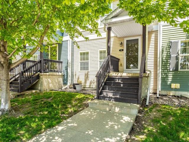 Townhouse for sale in Waukee, Iowa