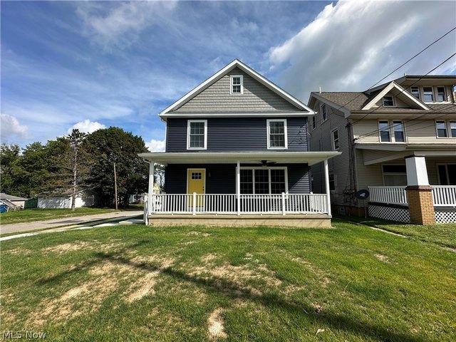 House for sale in Garden Heights, Struthers