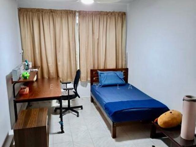 Apartment for rent in Changi Business Park, Singapore