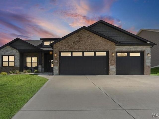 House for sale in Maryville, Illinois