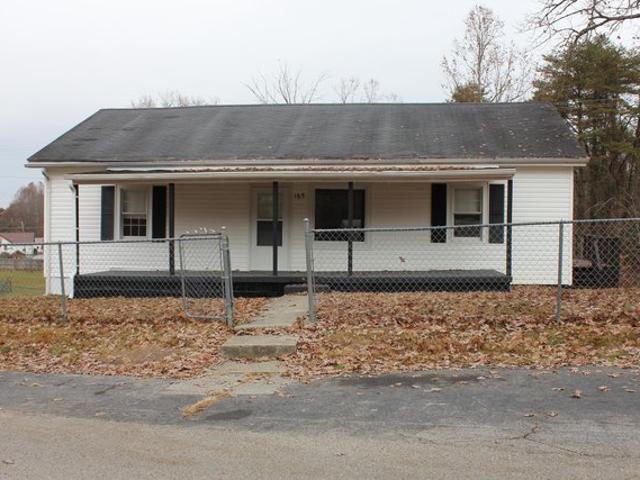 House for sale in Irvine, Kentucky