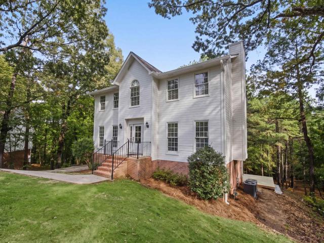 House for sale in Mallard Point, Pelham