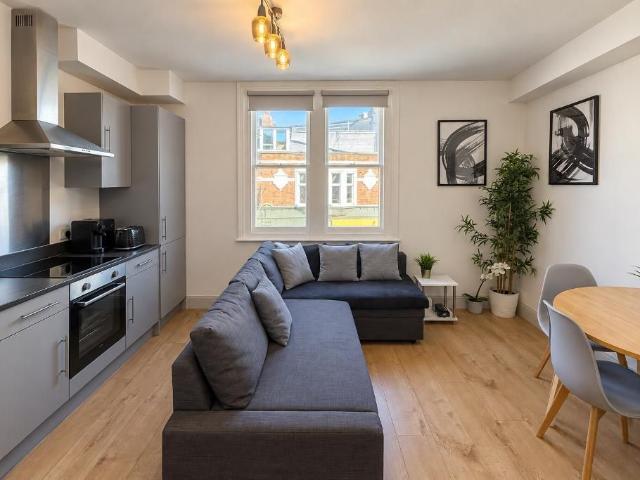 Apartment for rent in Putney, Greater London
