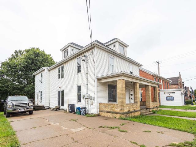 House for sale in Platteville, Grant County