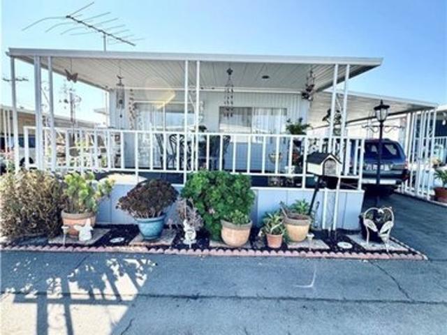House for sale in Paramount, Los Angeles County