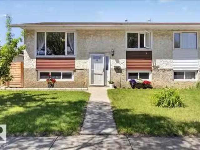 House for sale in Wedgewood, Alberta
