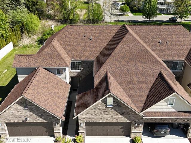 Condo for sale in Clinton Township, Michigan