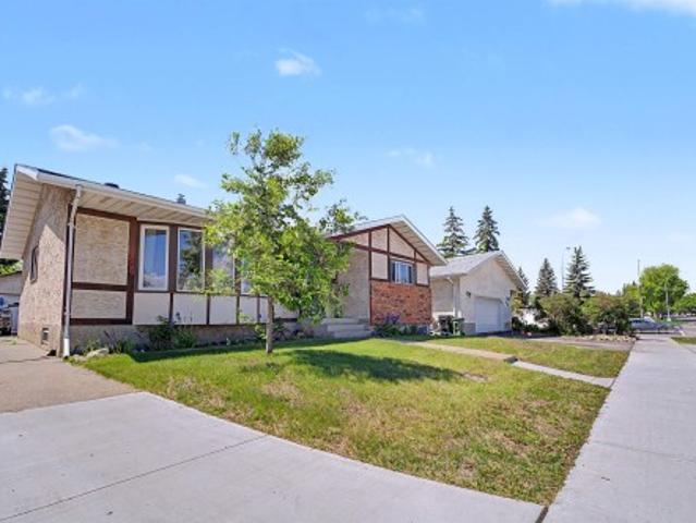 House for sale in Lorelei, Edmonton