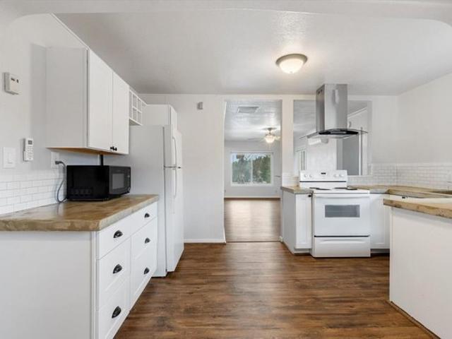 House for sale in Shasta, California