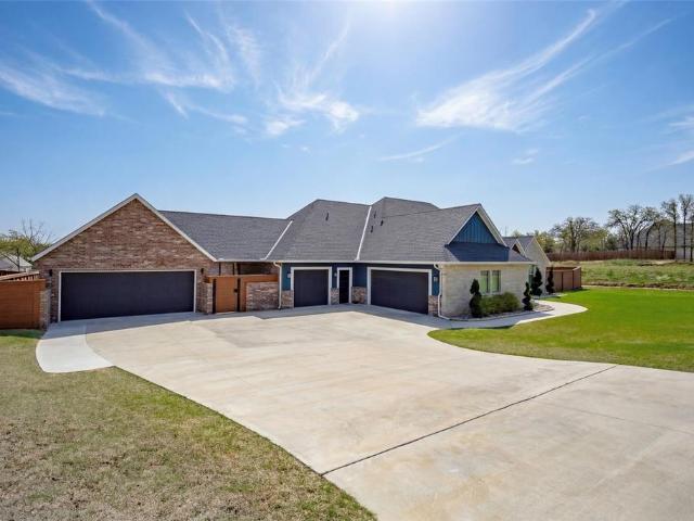 House for sale in Choctaw, Oklahoma