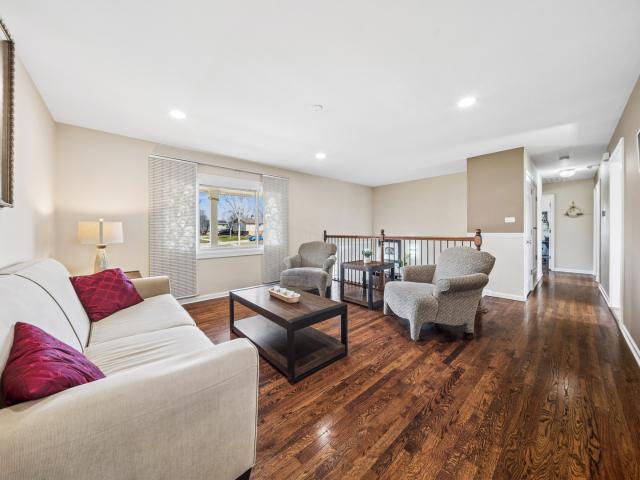 Property for sale in Hoffman Estates, Illinois