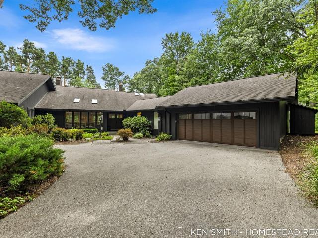 House for sale in Cascade Charter Township, Grand Rapids
