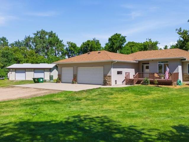 House for sale in Kindred, North Dakota