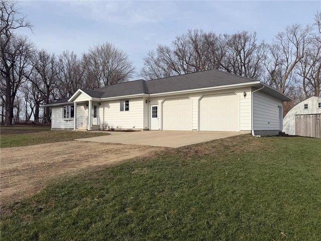 House for sale in Alden, Minnesota