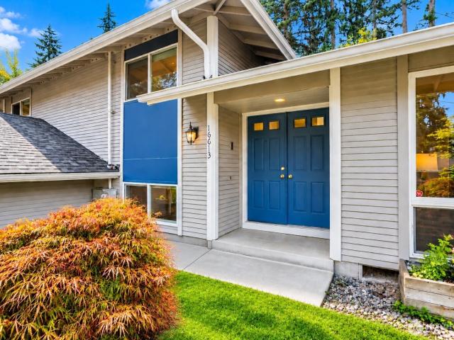 House for sale in Bellewood East, Bellevue