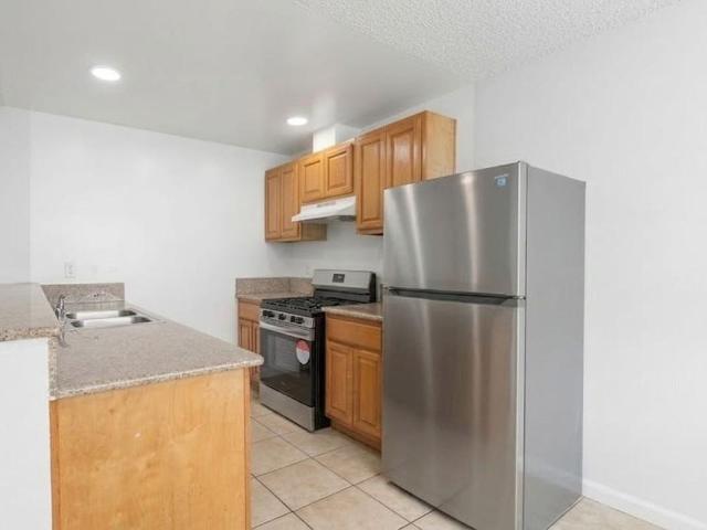 Apartment for rent in Harbor City, Canoga Park