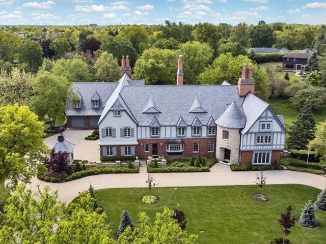 House for sale in Inverness, Illinois