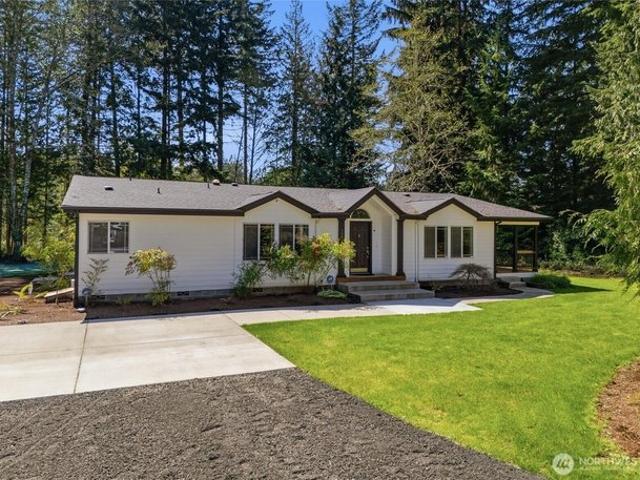 House for sale in Lakebay, Washington