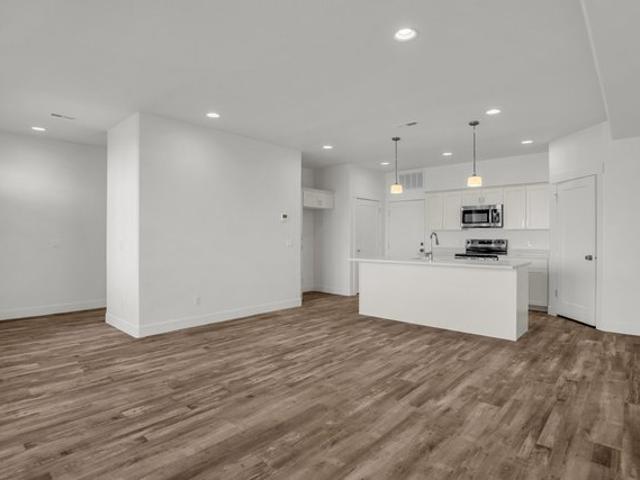 Townhouse for sale in Syracuse, Utah