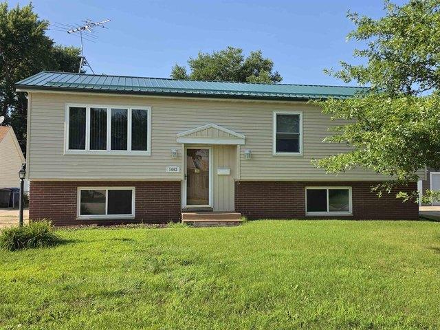 House for sale in Waterloo, Iowa