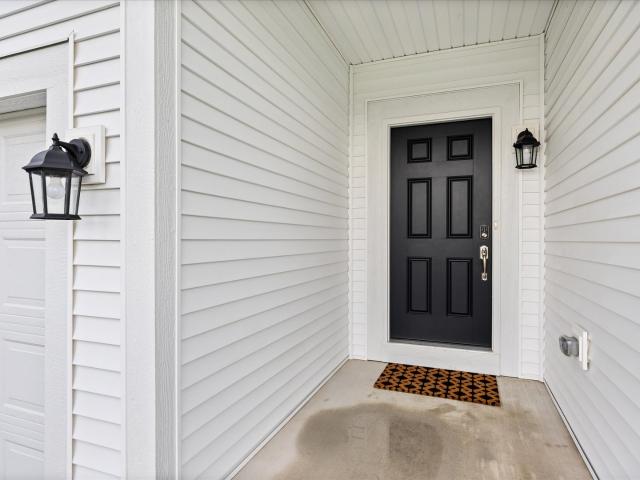 House for sale in North Aurora, Illinois