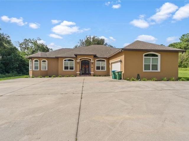 House for sale in Archer, Florida
