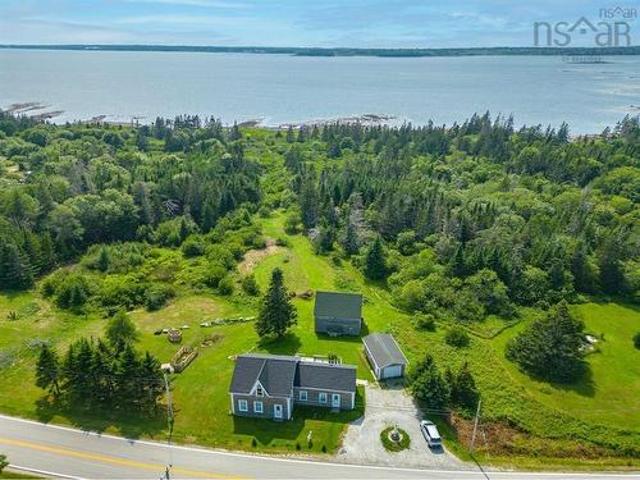 House for sale in East Pubnico, Nova Scotia