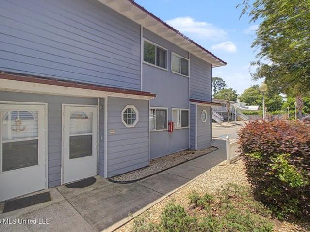Townhouse for sale in Biloxi, Mississippi