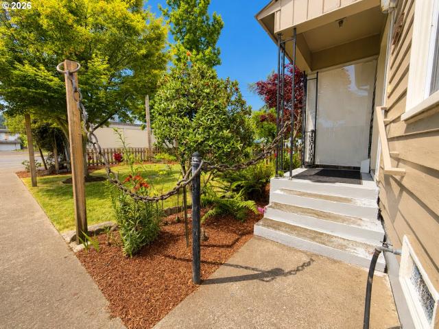 Commercial for sale in Oregonia