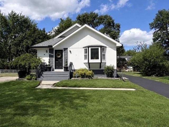 House for sale in Fraser, Macomb County