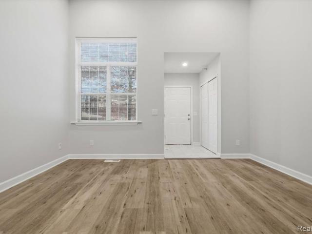 Condo for sale in Detroit, Michigan