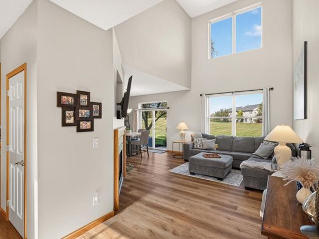 Townhouse for sale in Hennepin, Minnesota