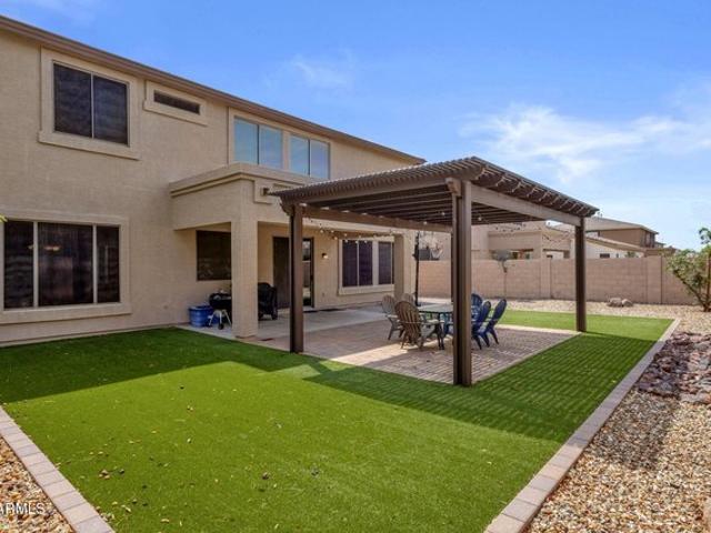 House for sale in Surprise, Arizona