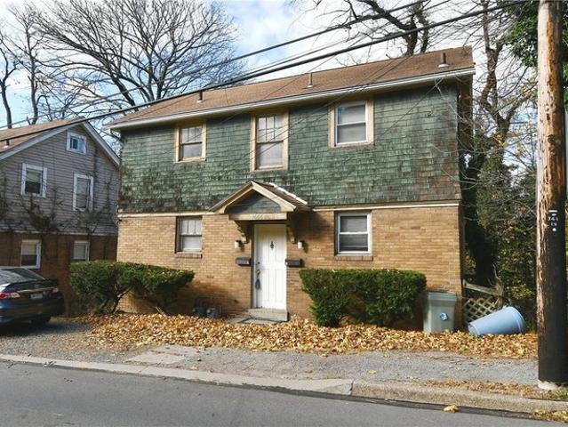 House for sale in Pittsburg, Pennsylvania