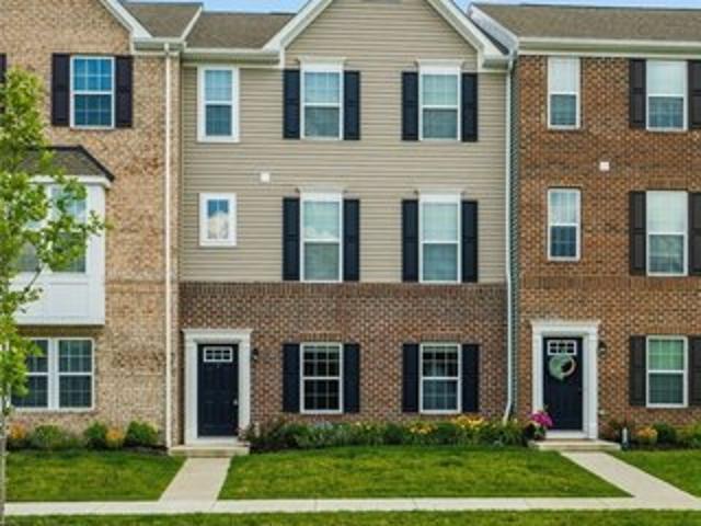 Townhouse for sale in Summit, Ohio