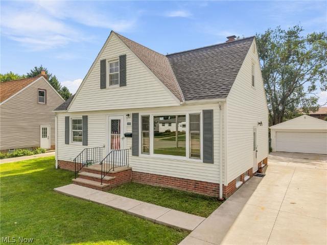 House for sale in Wickliffe, Lake County