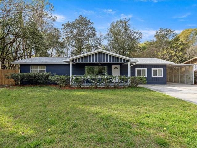 House for sale in Archer, Florida