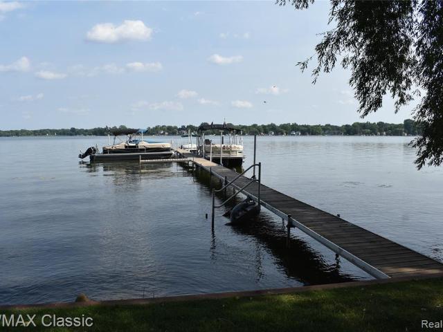 Condo for sale in Novi, Michigan